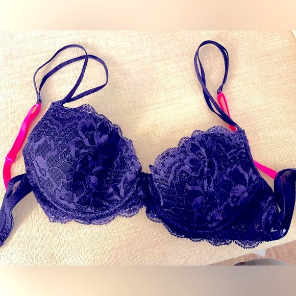 PINK Victoria's Secret Other - Victoria Secret PINK Lightly Lined Demi 34B